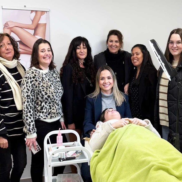 Cursos de estética y belleza en Ferrol
